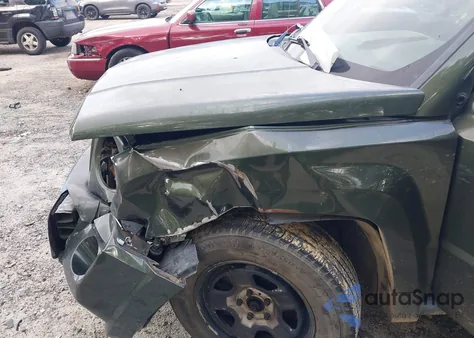 2008 Jeep Patriot Sport из США, поврежденный, VIN 1J8FT28W28D713825